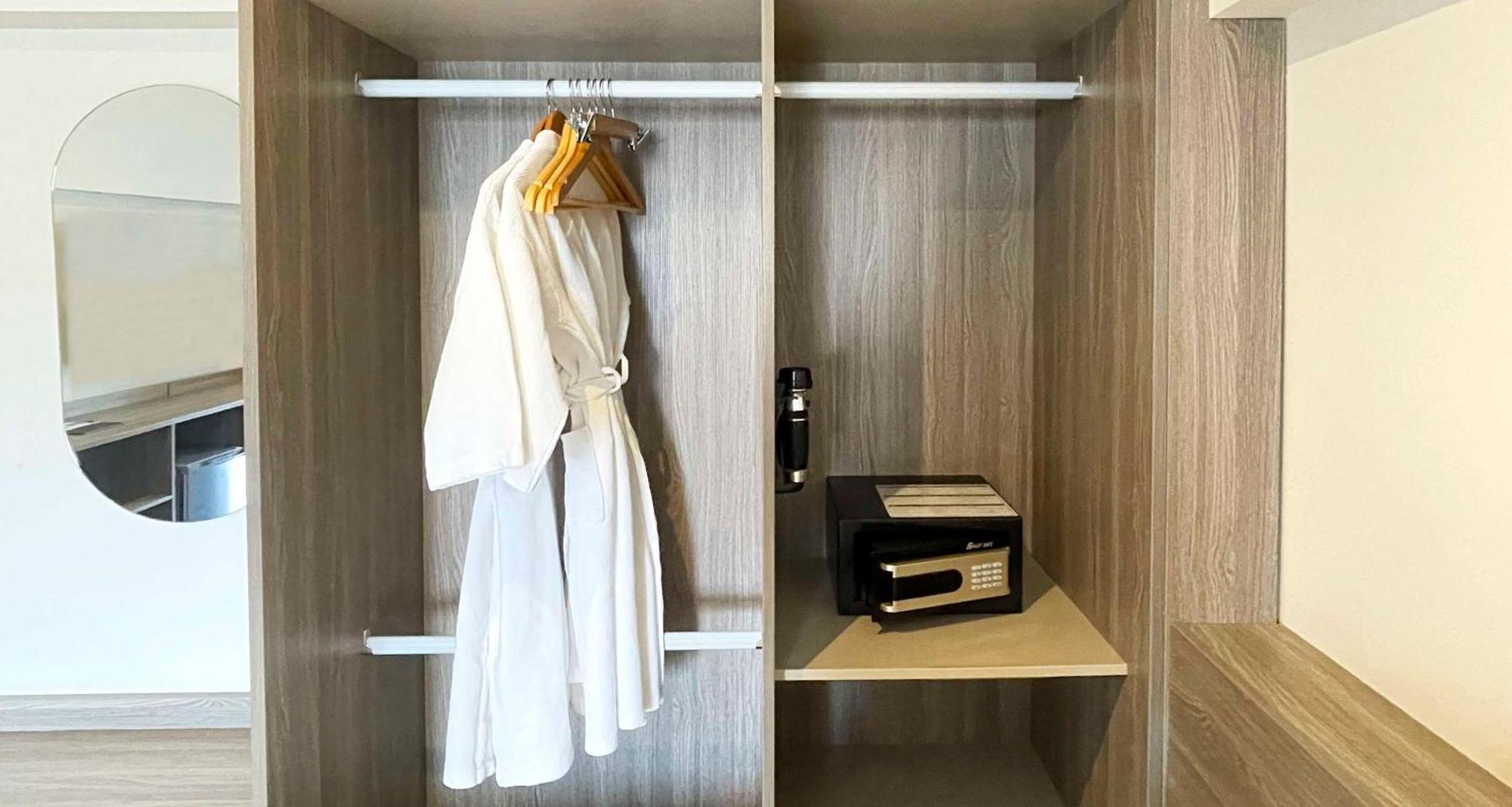 Surestay By Best Western Iconic Ari-Jatujak Bangkok Buitenkant foto